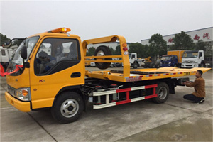 永修哪里有拖车服务