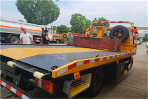 永修附近拖车电话号码服务