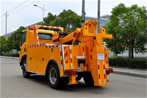 永修高速路拖车费